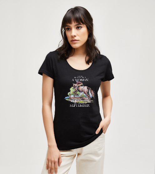 A-women-who-loves-horse-riding-tisort-kadin-tshirt-tasarla-on3