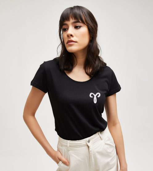 Koc-burcu-siyah-tisort-kadin-tshirt-tasarla-on3