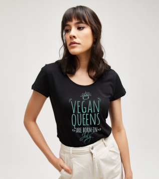 Vegan queens are born in July T-shirt