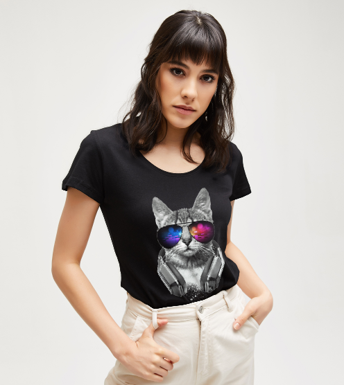 Muzik-delisi-kedi-siyah-kadin-tshirt-kadin-tshirt-tasarla-on3