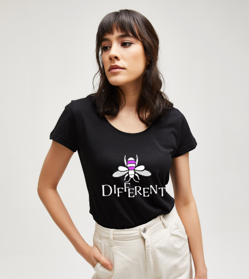 Bee-different-siyah-kadin-tshirt-kadin-tshirt-tasarla-on3